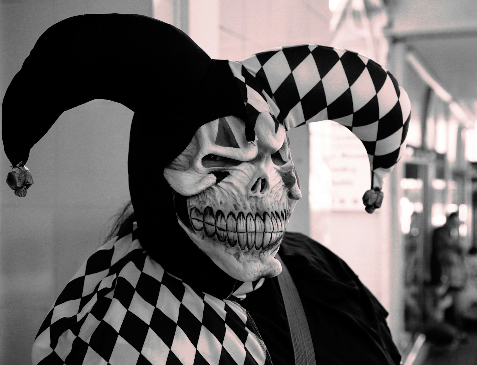 Unnerving Silence Creeps