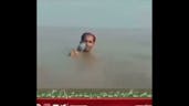 arabic reporter in water