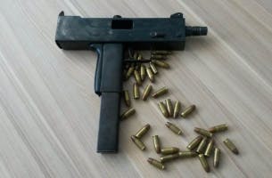 Guns MAC-10